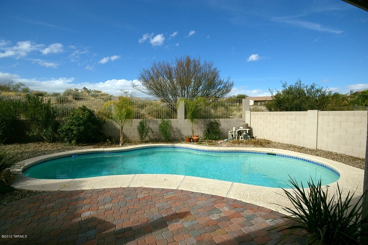 13785 N Bushwacker Place