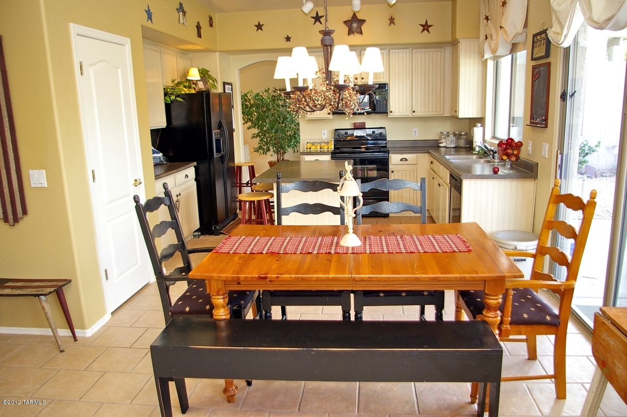 13785 N Bushwacker Place