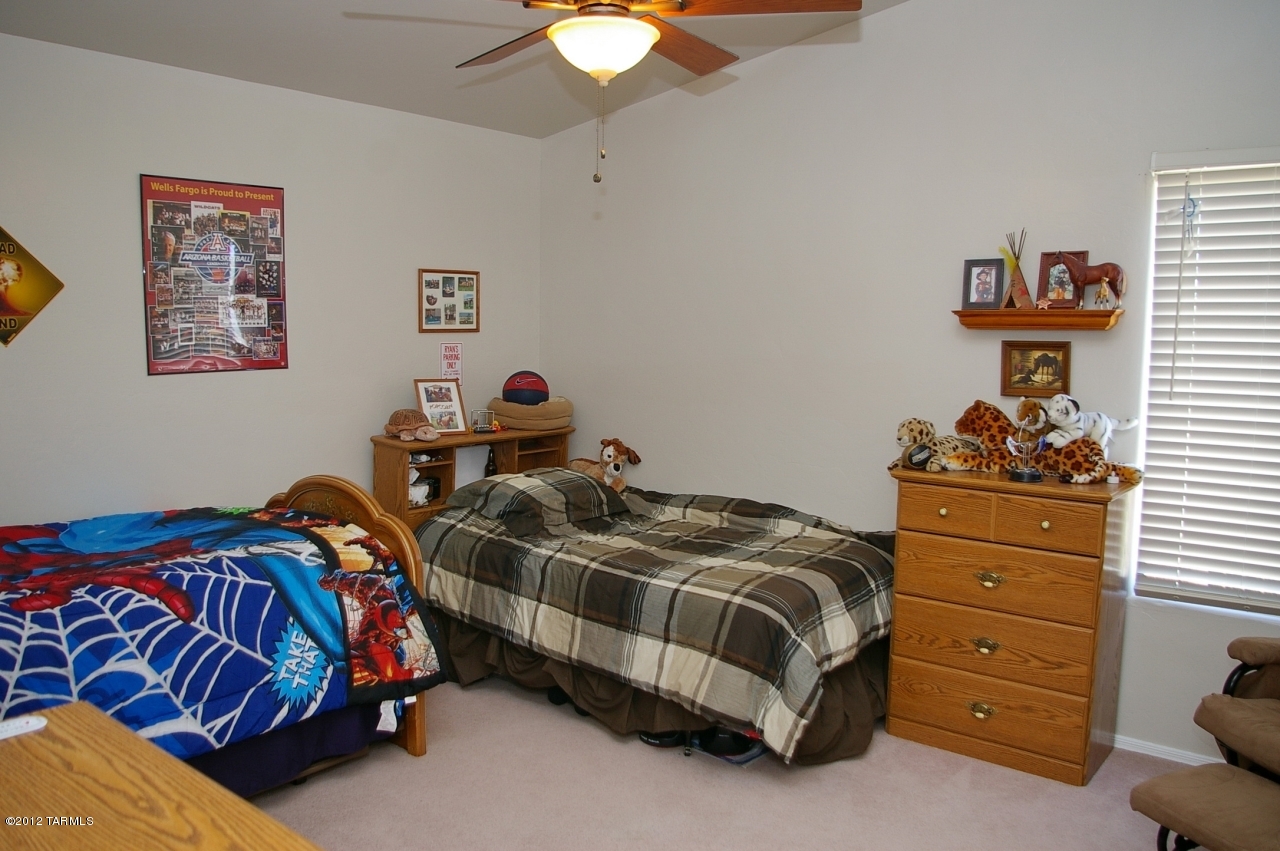 1206 W Crystal Palace Place