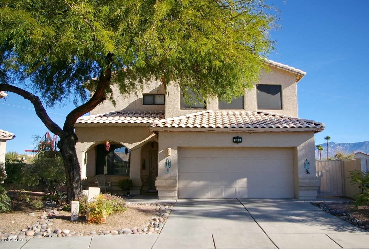 1206 W Crystal Palace Place