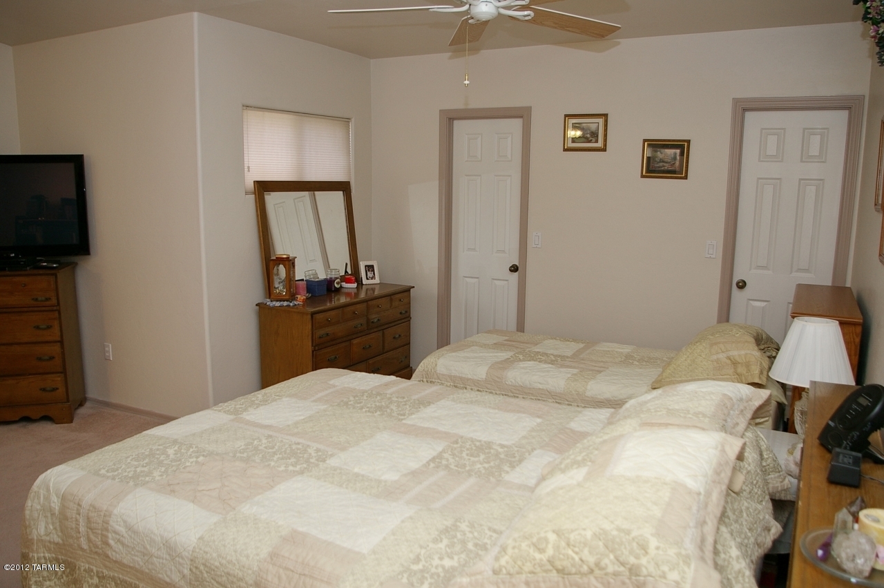 1206 W Crystal Palace Place