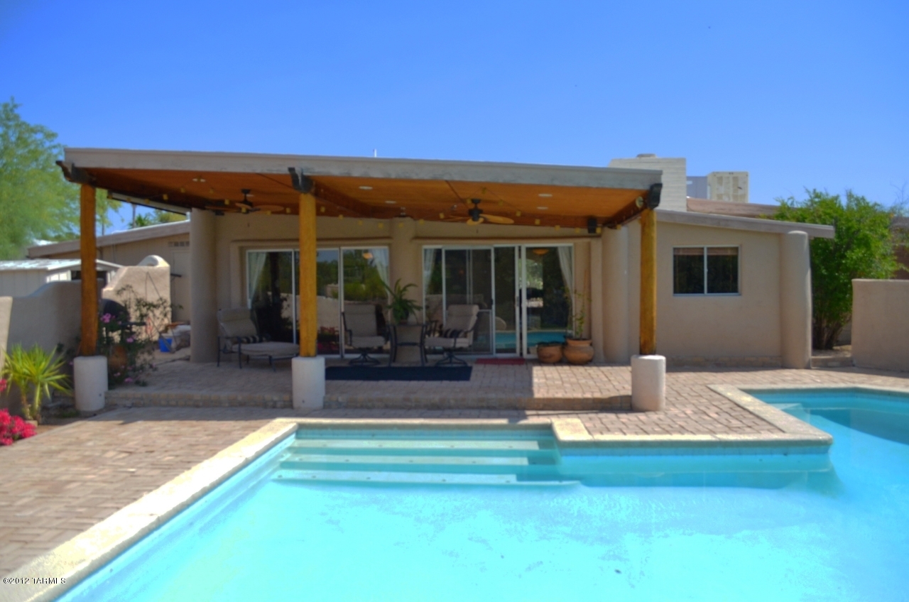 1641 W Chapala Drive