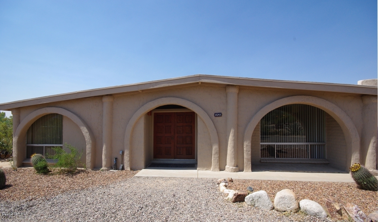 1641 W Chapala Drive