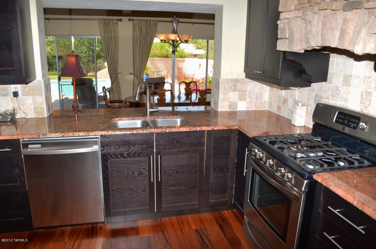 1641 W Chapala Drive