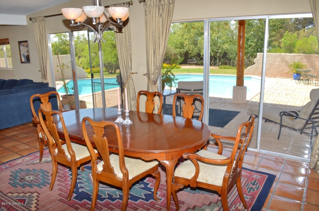 1641 W Chapala Drive