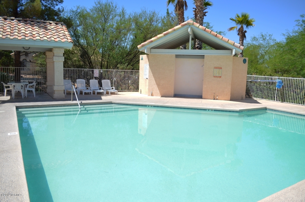 3741 W Redfield Lane