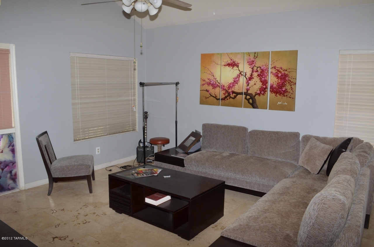 3741 W Redfield Lane