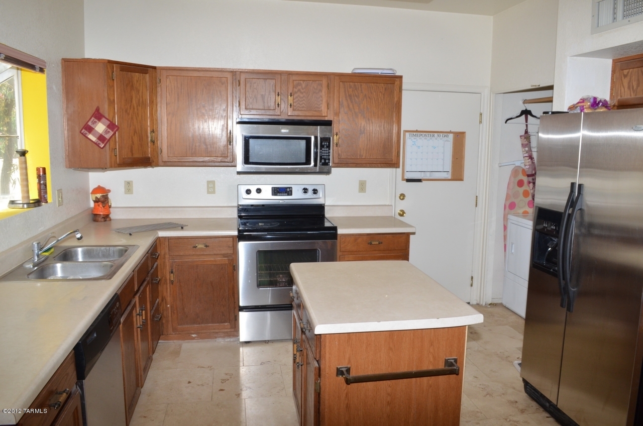 3741 W Redfield Lane