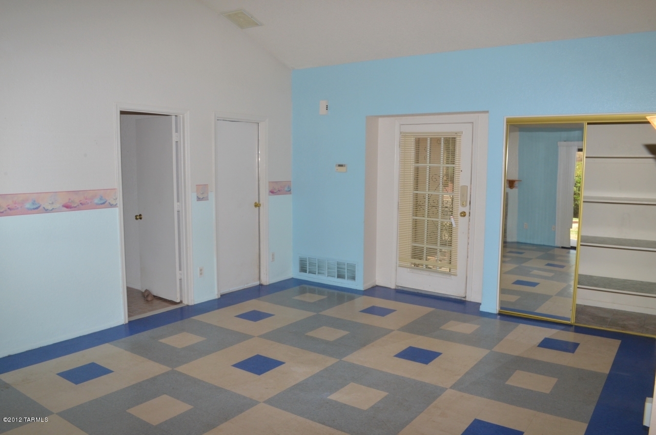 4801 W Waterbuck Drive