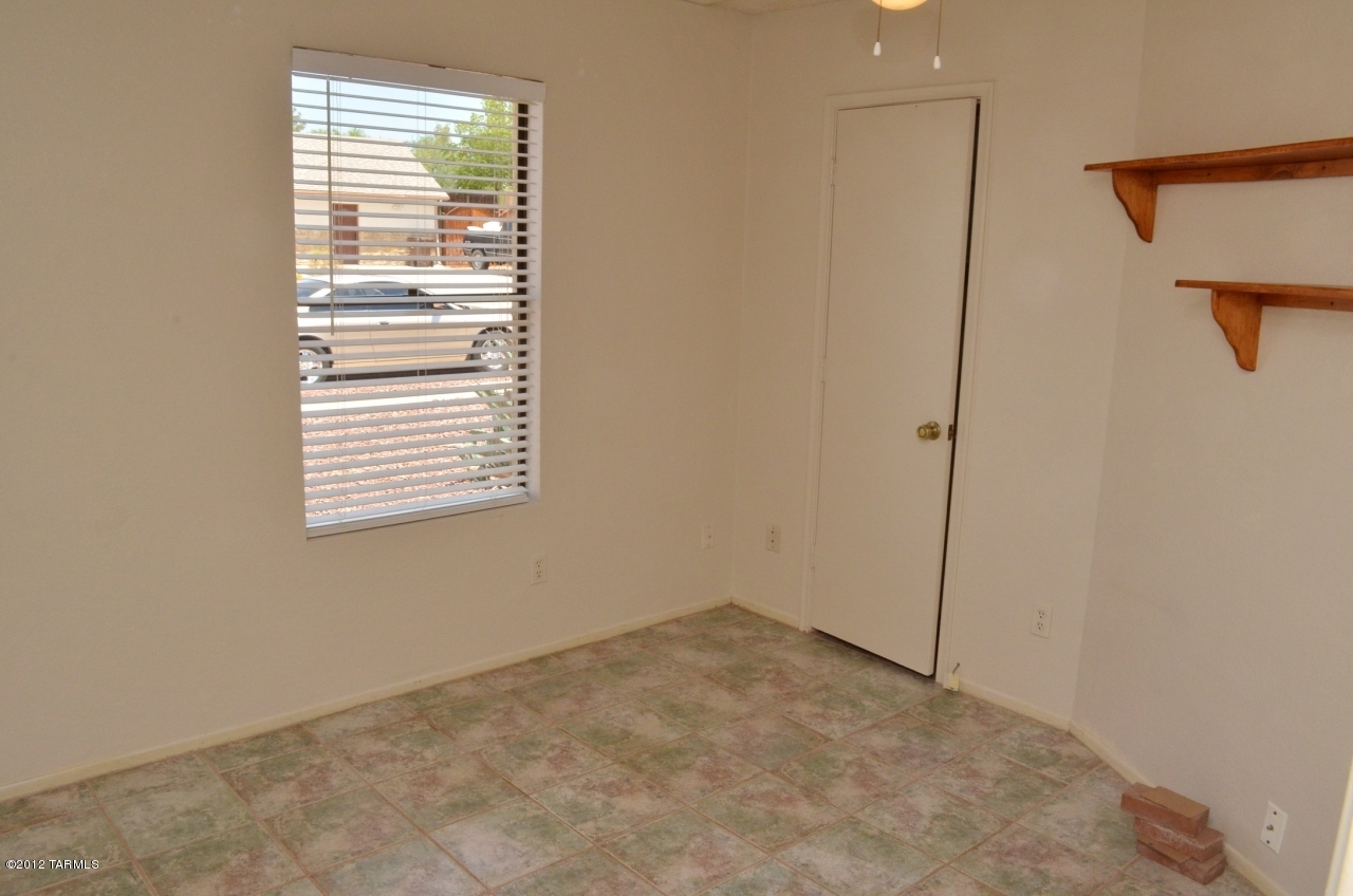 4801 W Waterbuck Drive