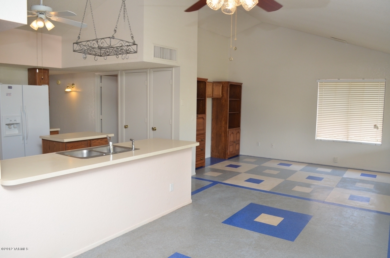 4801 W Waterbuck Drive