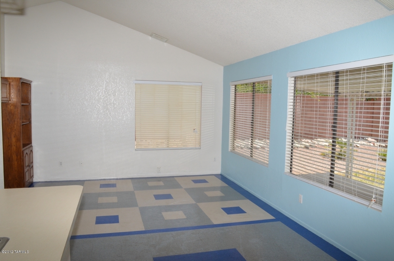 4801 W Waterbuck Drive