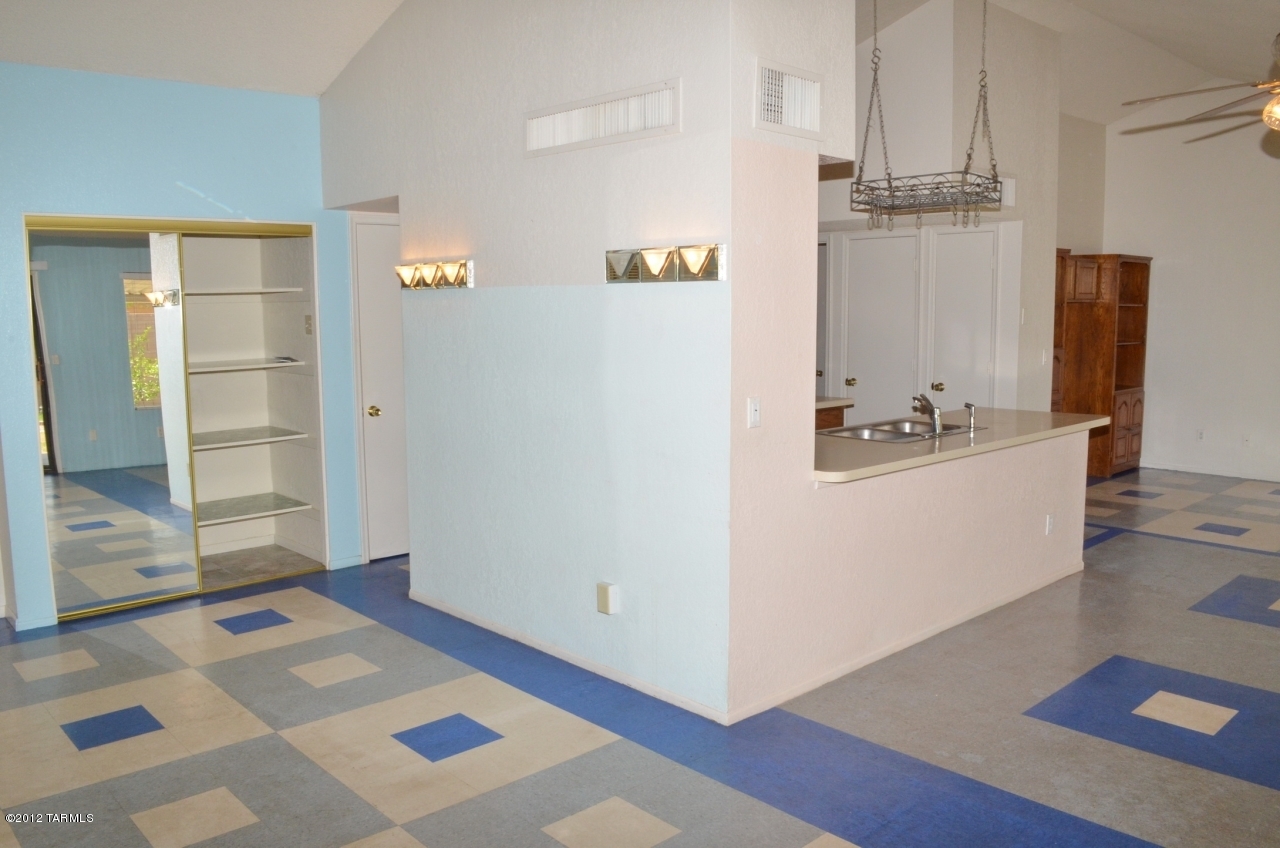 4801 W Waterbuck Drive