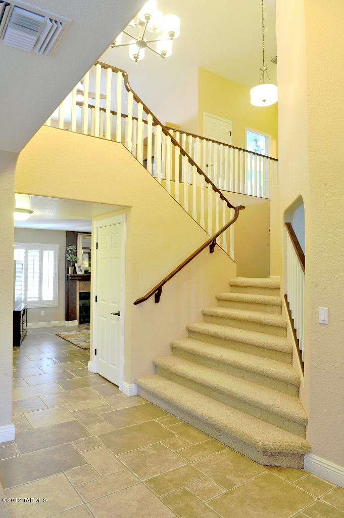 12569 N Wayfarer Way