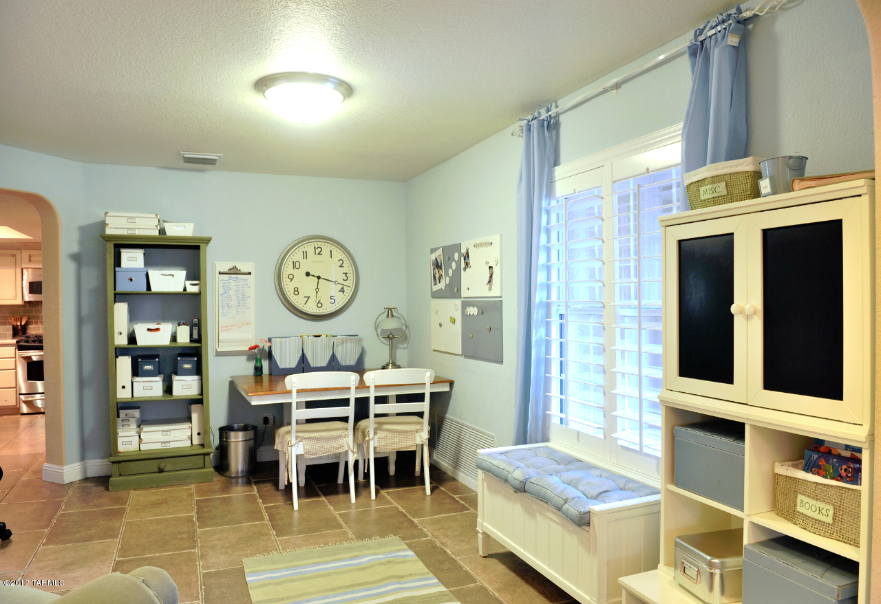 12569 N Wayfarer Way