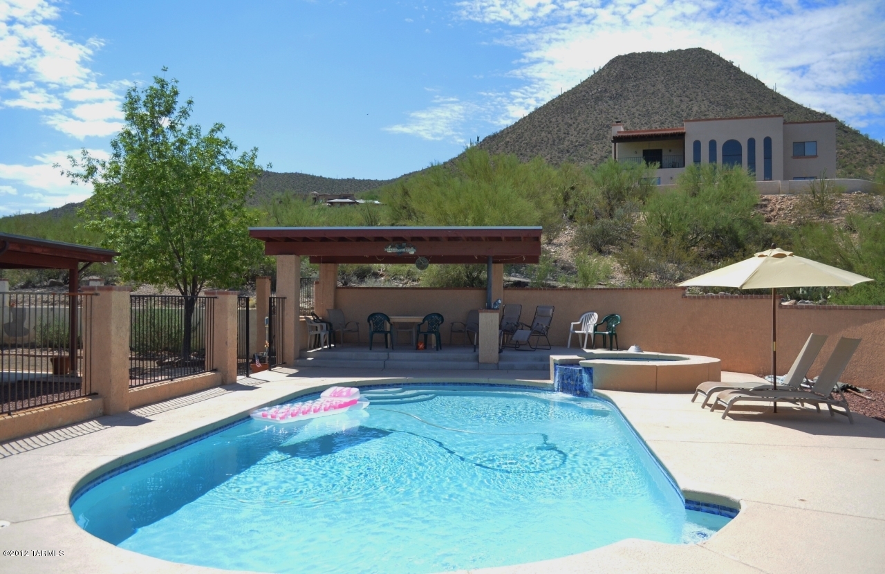 870 N Windbell Circle