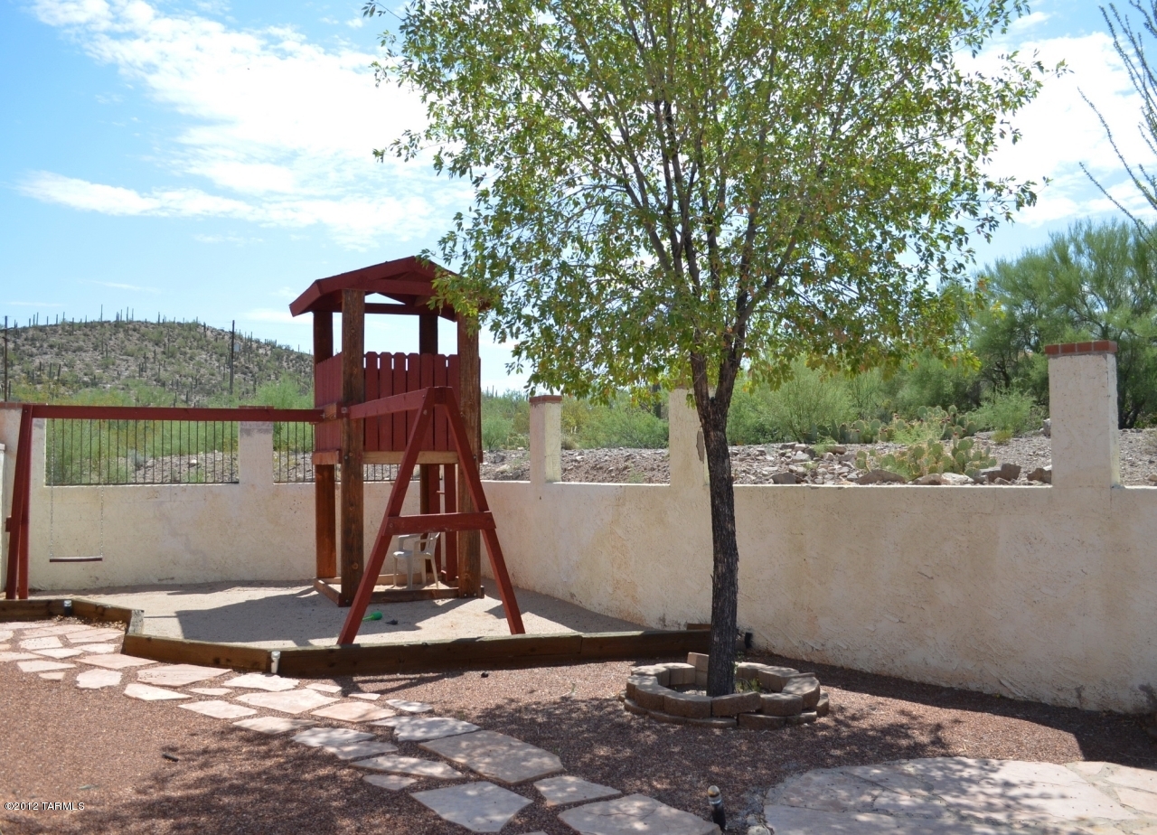 870 N Windbell Circle