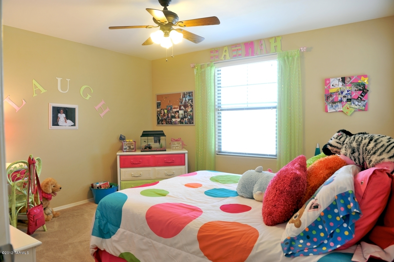 12407 N Wing Shadow Lane