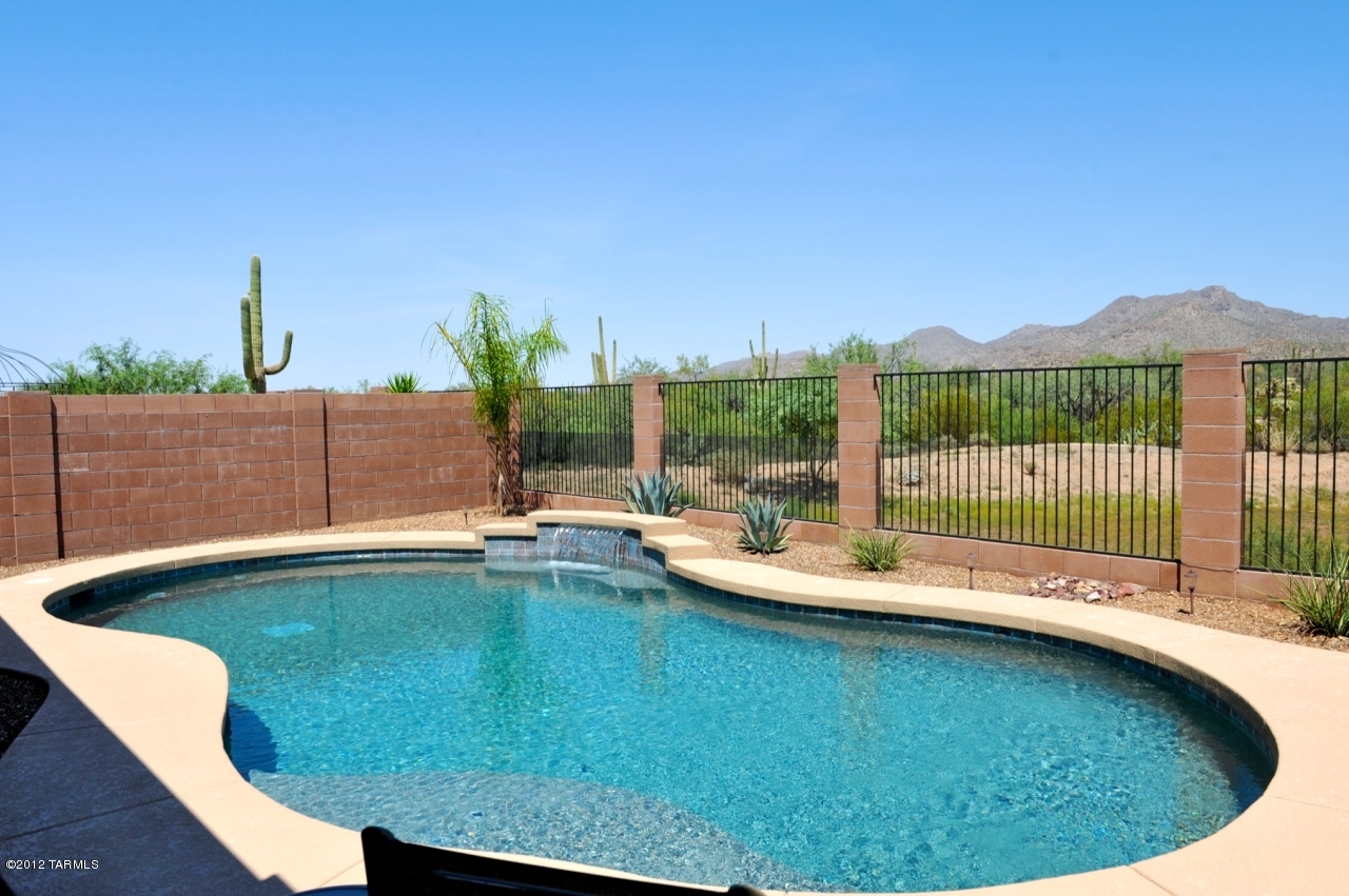 12407 N Wing Shadow Lane