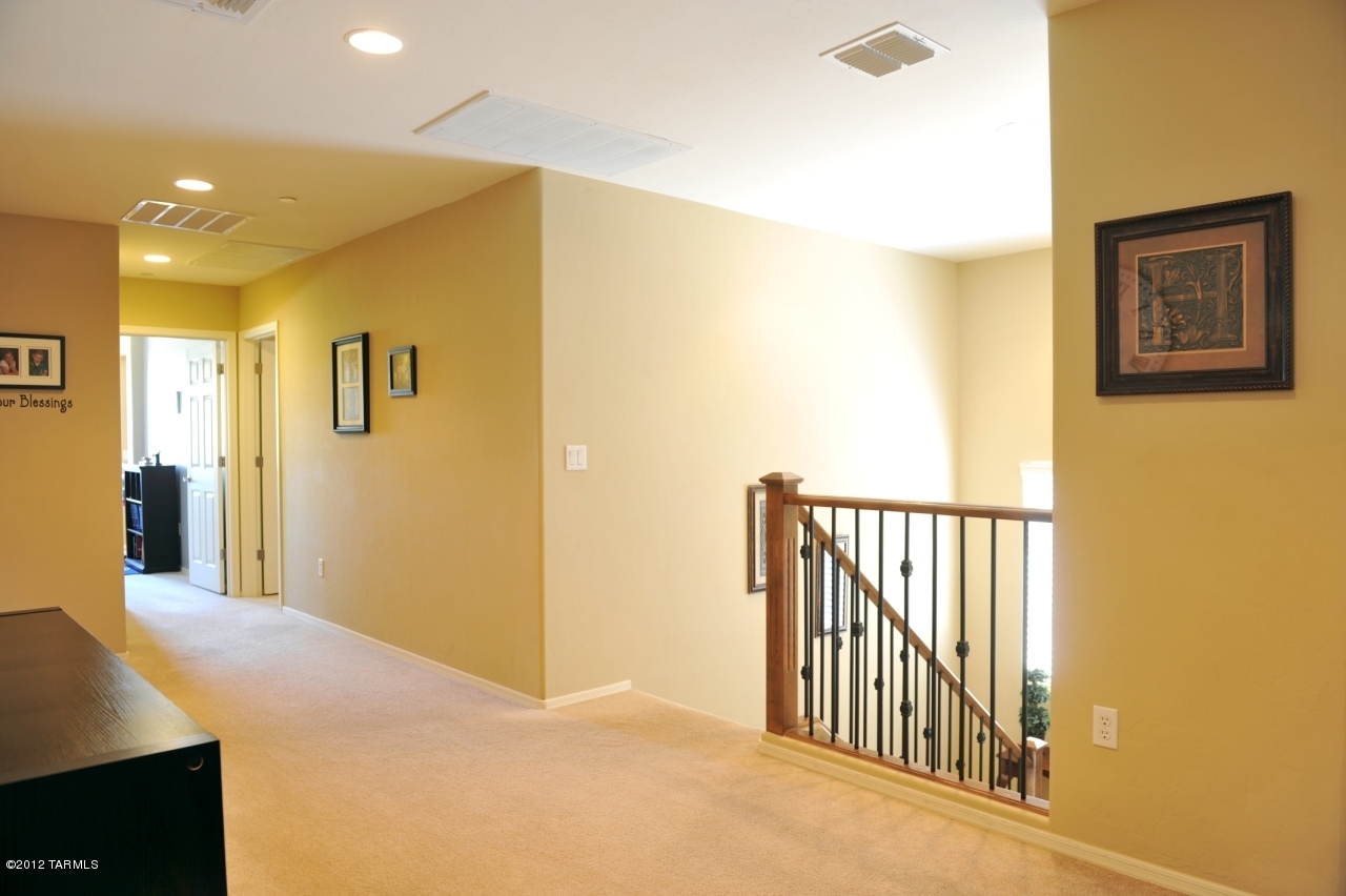 12407 N Wing Shadow Lane