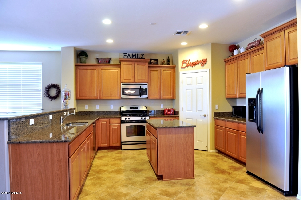 12407 N Wing Shadow Lane