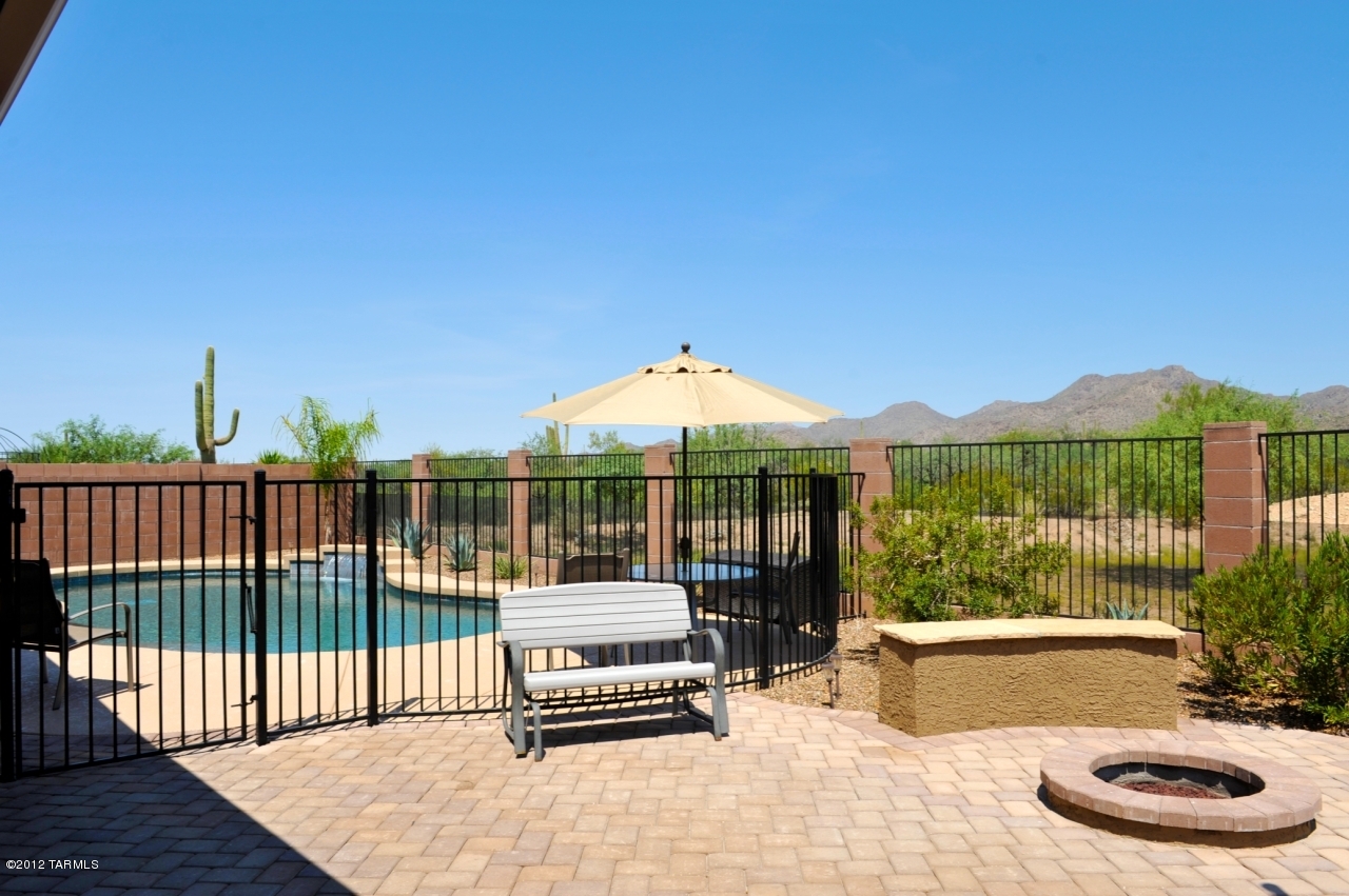 12407 N Wing Shadow Lane