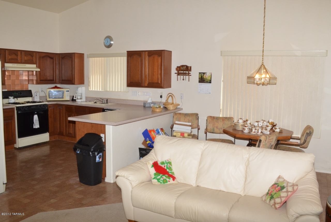 7026 W Resthaven Place