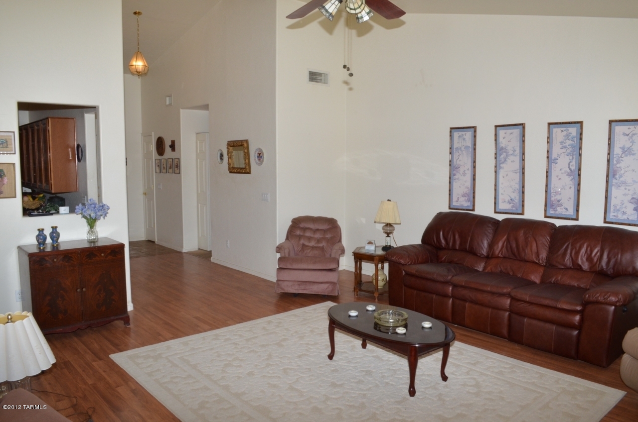 7026 W Resthaven Place