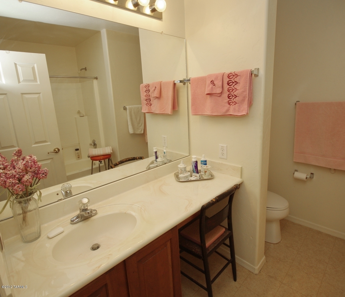 7026 W Resthaven Place