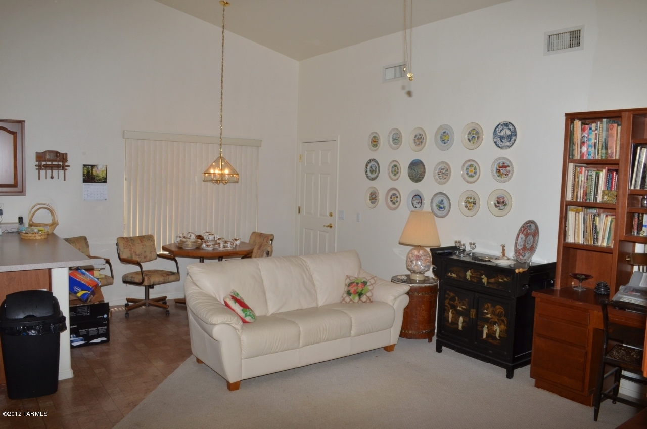 7026 W Resthaven Place