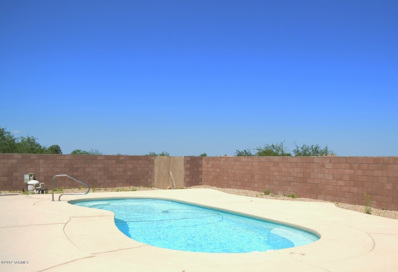 7026 W Resthaven Place