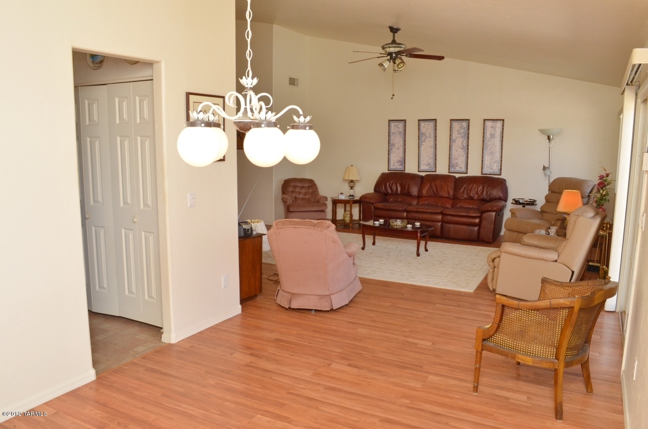 7026 W Resthaven Place