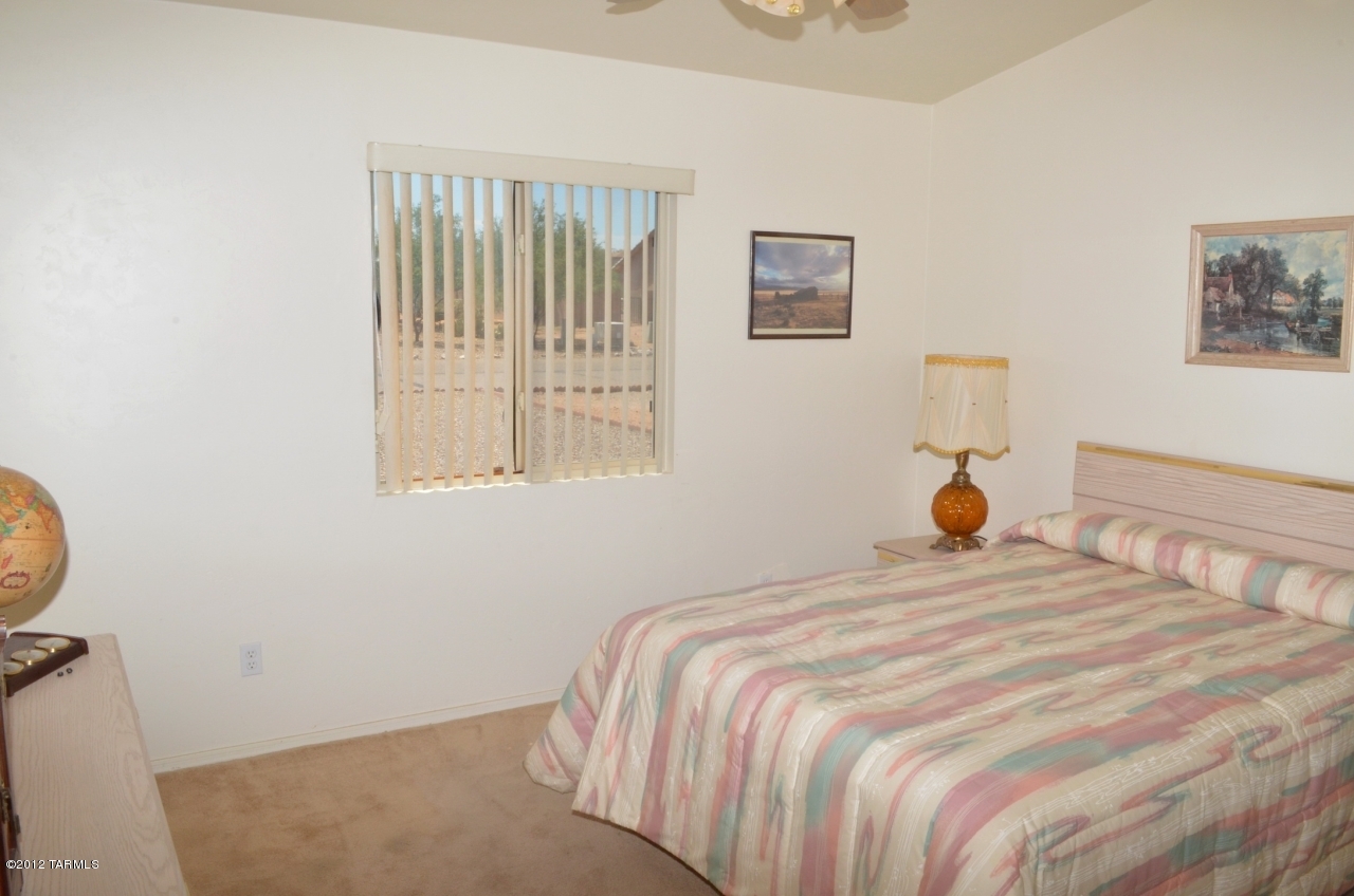 7026 W Resthaven Place