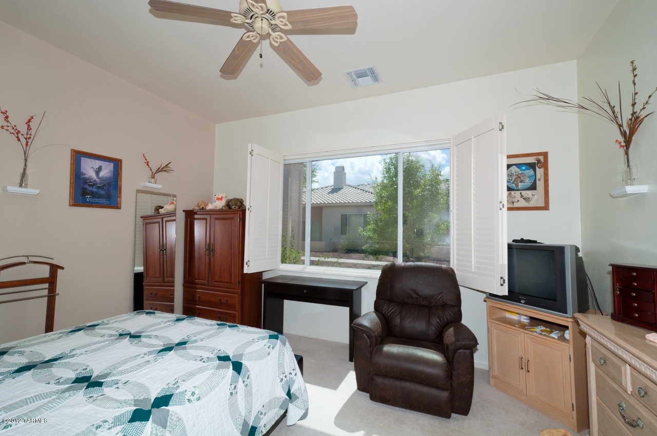 1497 W Carmel Pointe Drive