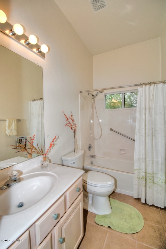 1497 W Carmel Pointe Drive