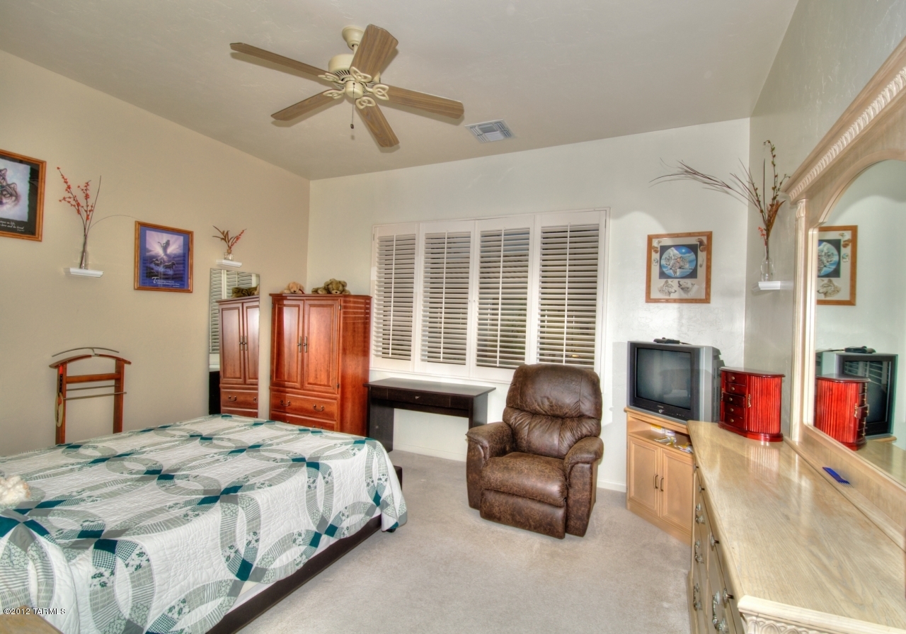 1497 W Carmel Pointe Drive