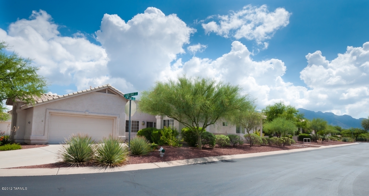 1497 W Carmel Pointe Drive