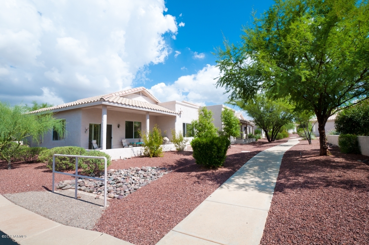 1497 W Carmel Pointe Drive