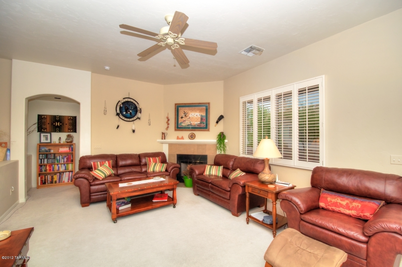 1497 W Carmel Pointe Drive