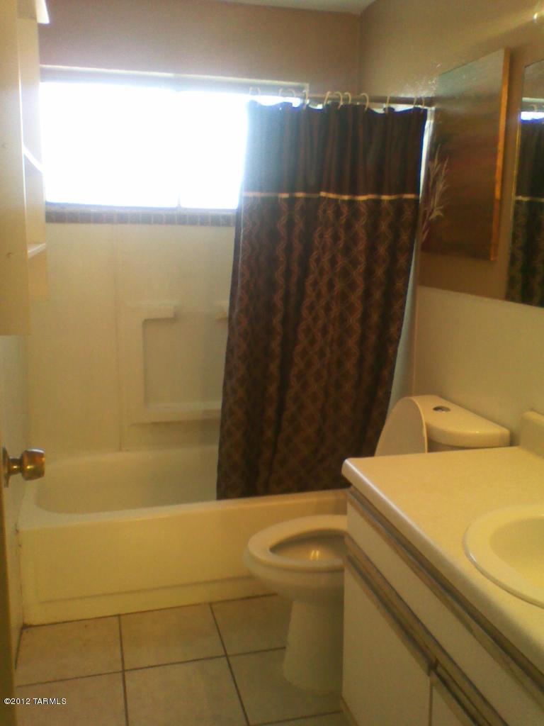 7227 E Bellingham Drive