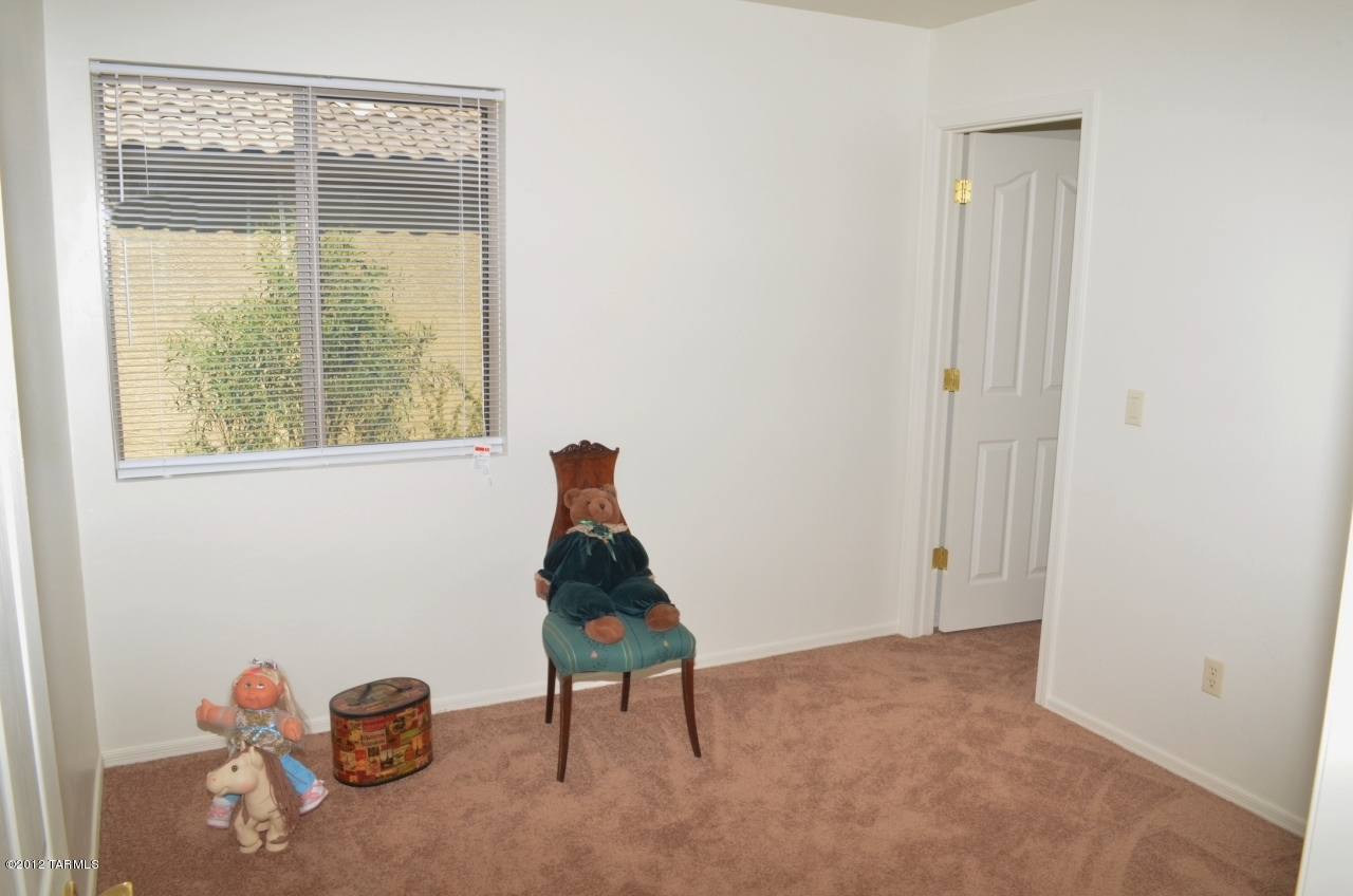 2814 N Silver Island Way