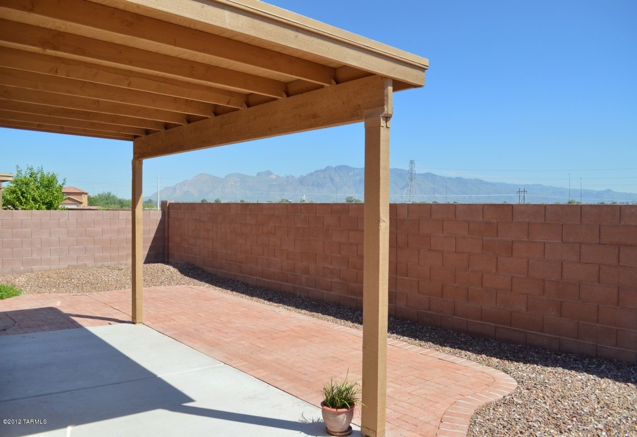 2814 N Silver Island Way