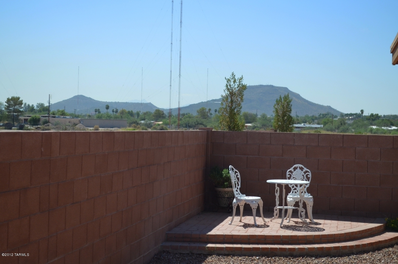 2814 N Silver Island Way