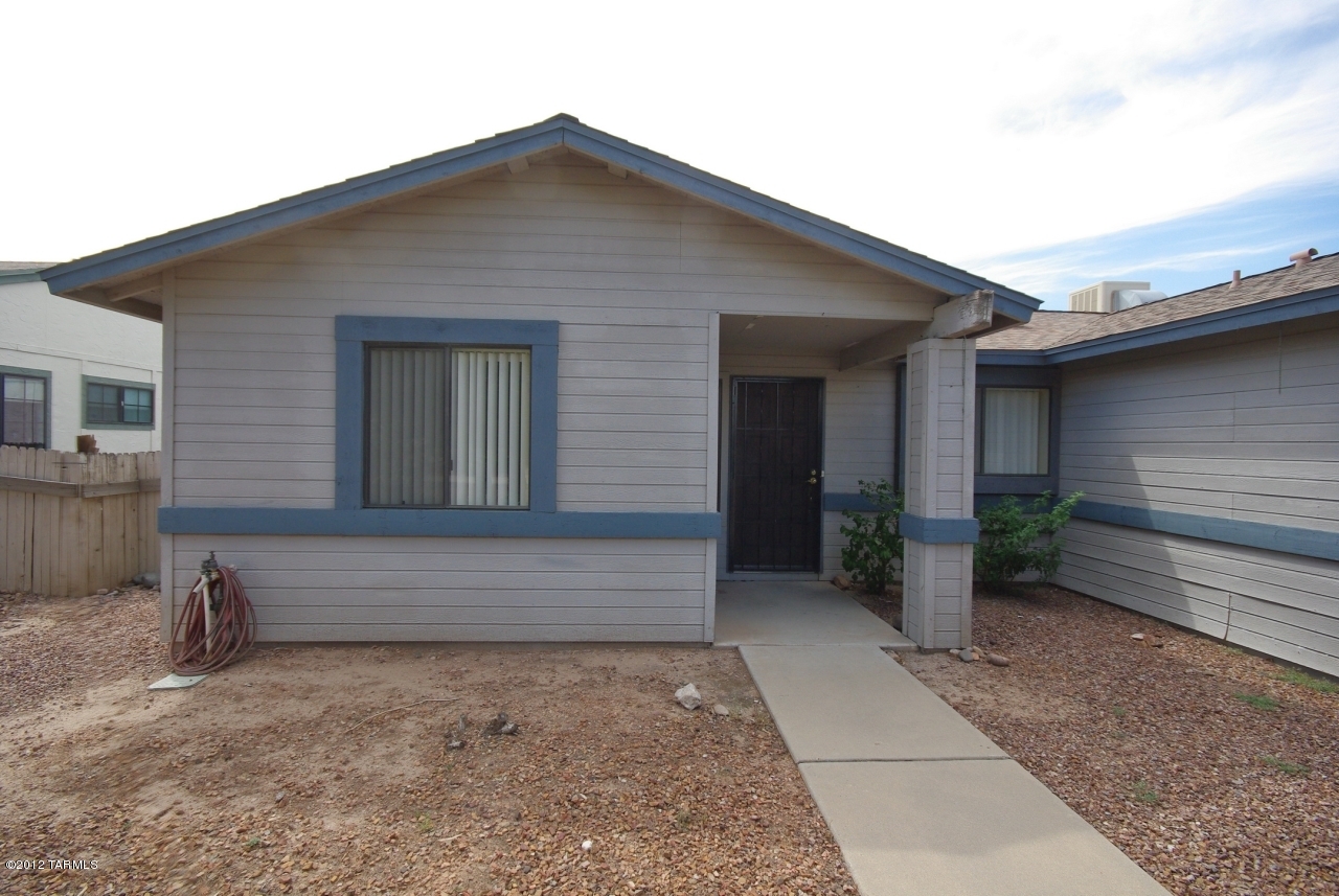 2835 W Sandbrook Lane