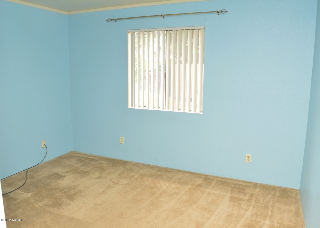 2835 W Sandbrook Lane