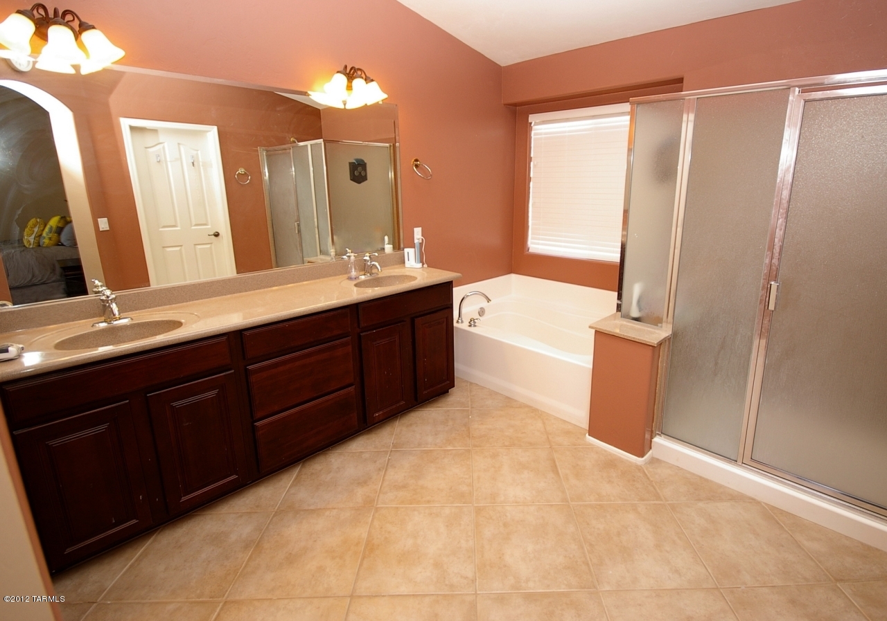 39682 S Mountain Shadow Drive