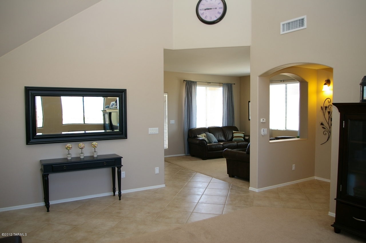 39682 S Mountain Shadow Drive