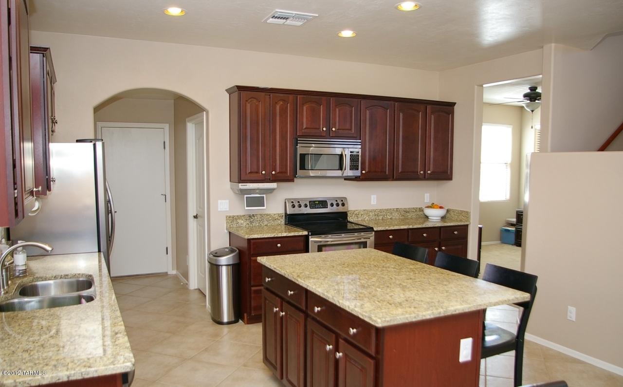 39682 S Mountain Shadow Drive