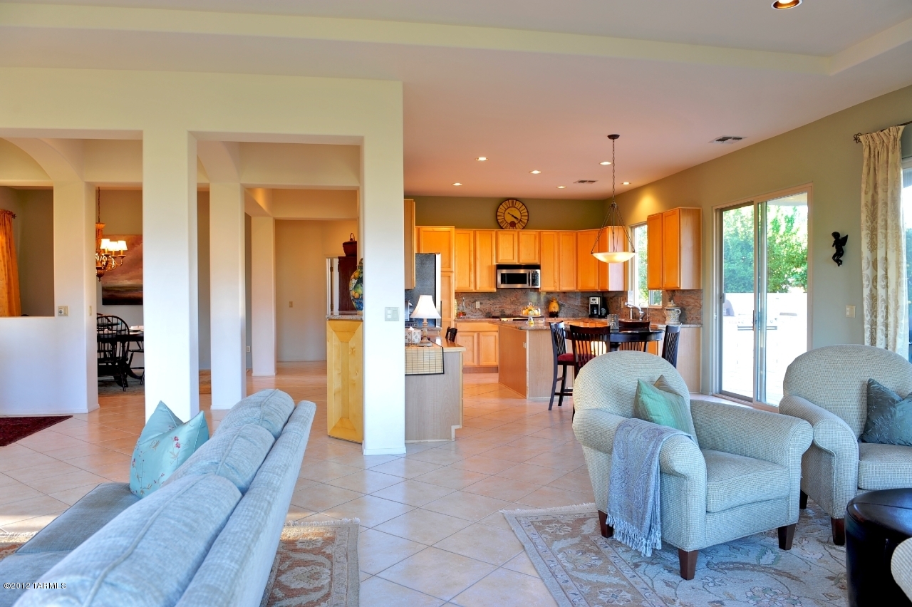 13826 N Silvercreek Place