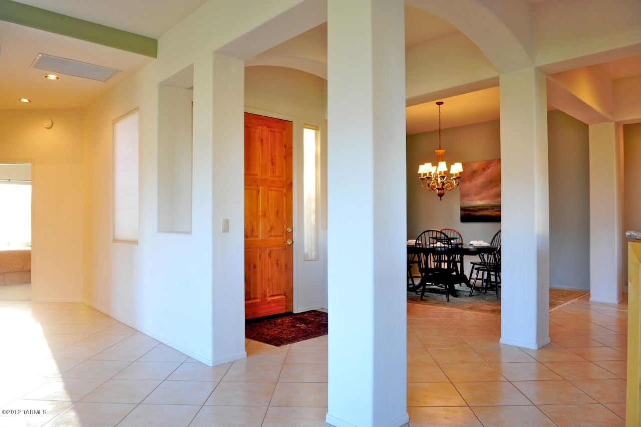 13826 N Silvercreek Place